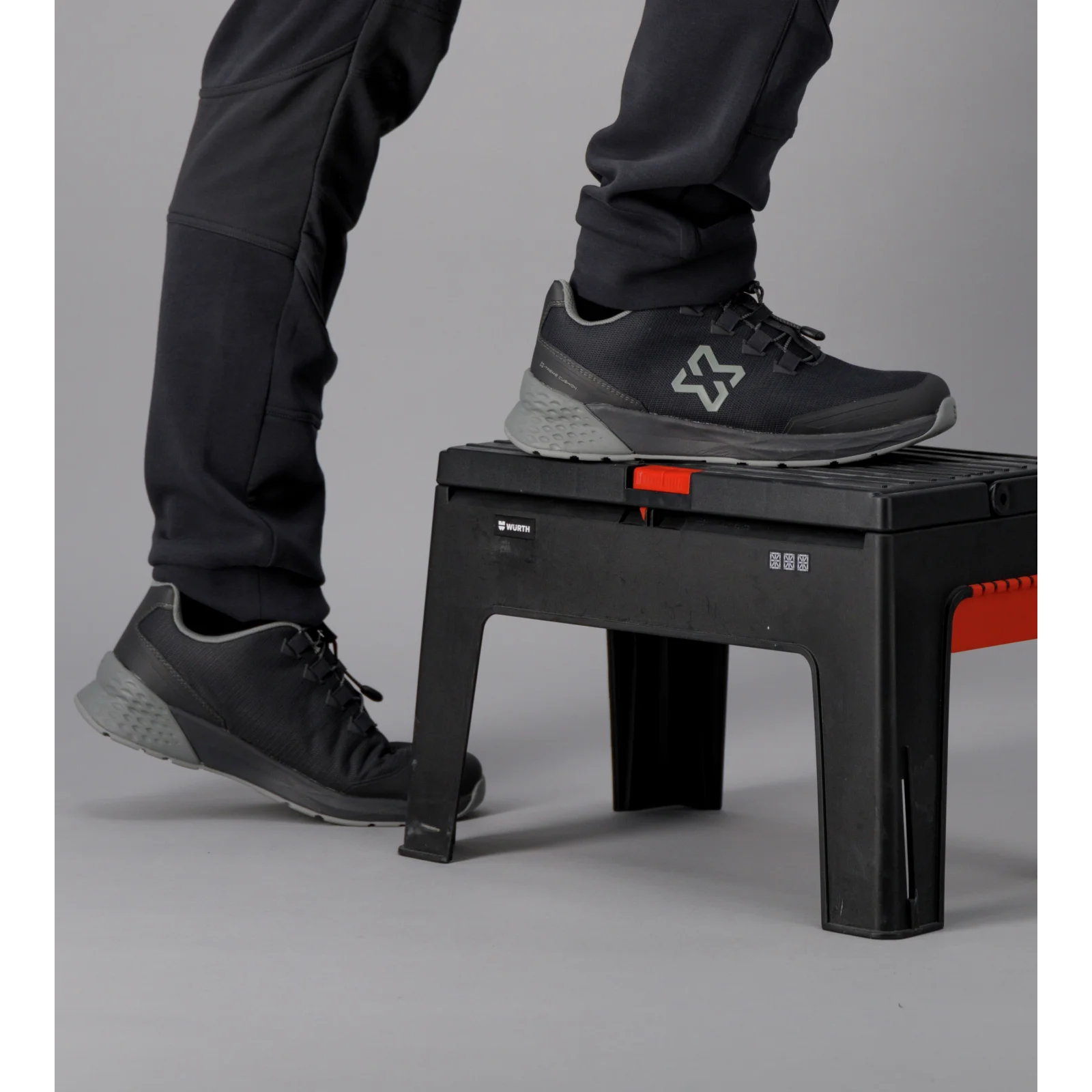 DC Cure Work Powered by MaxTrax, scarpe da uomo con punta in